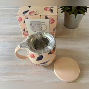 NWOT Indigo Peach and Leaf Patterned Mug & Tea Strainer.